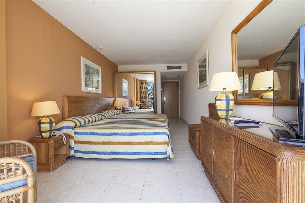 Maritim Hotel 4*